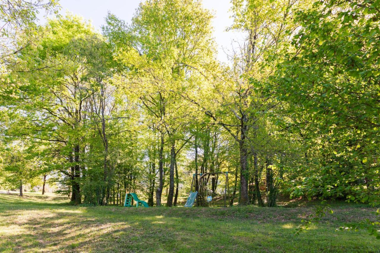 Вилла Au Pre De L'Arbre Сарла-ла-Канеда Экстерьер фото